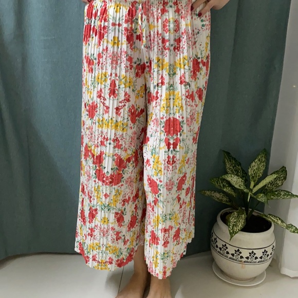 Zara pants - Picture 2 of 4